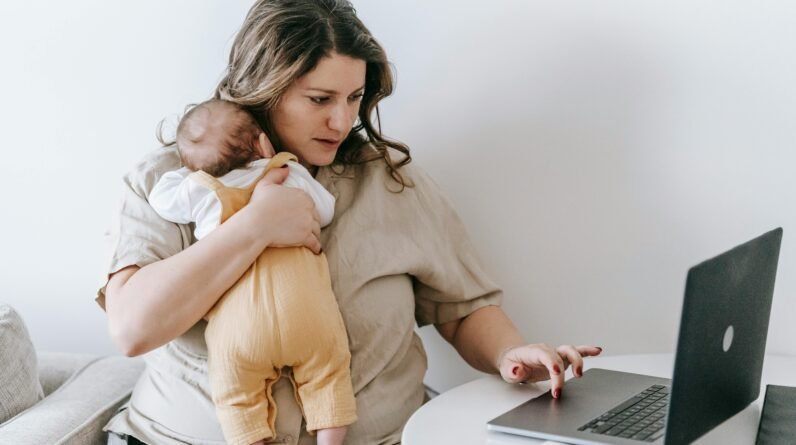 Wie Lange Babytragen Am Tag?